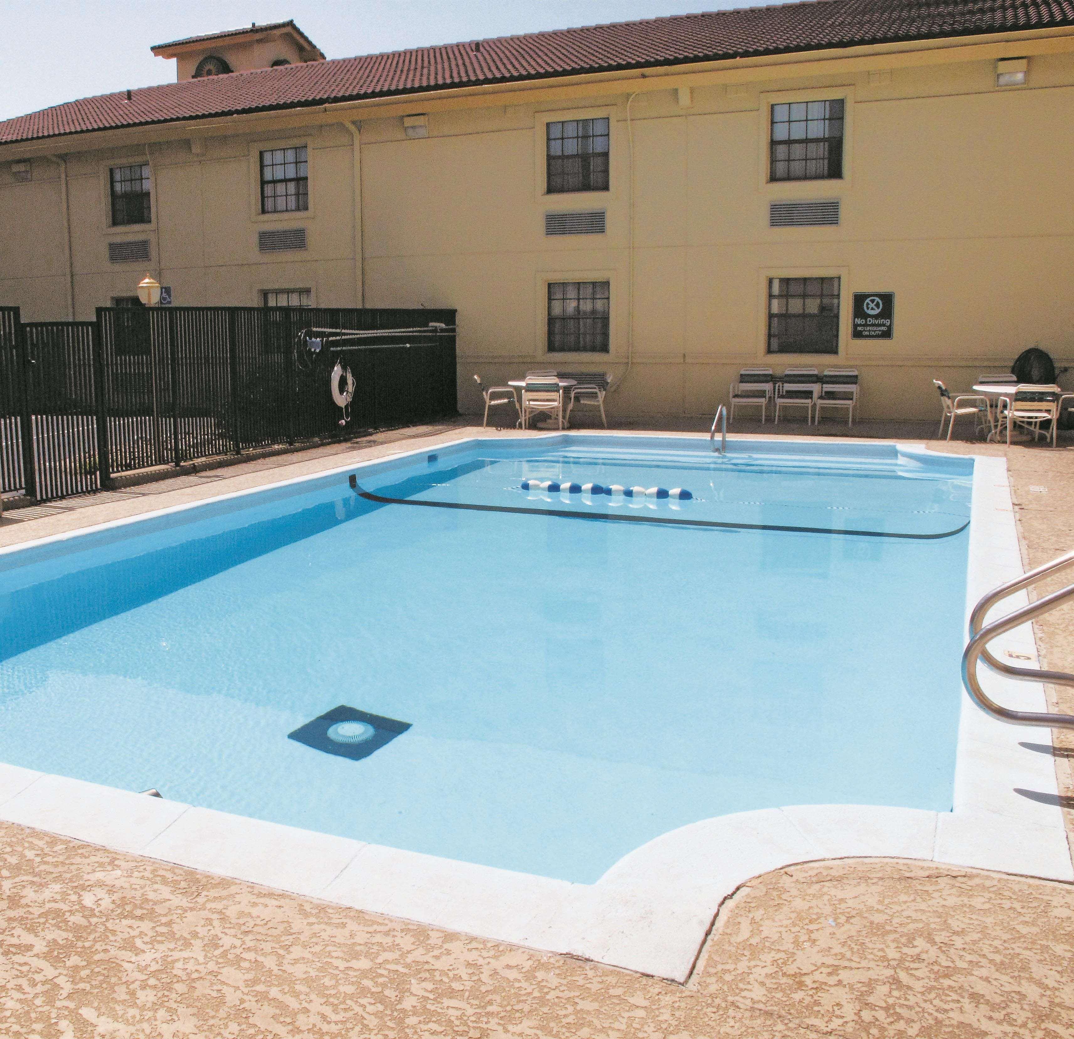 La Quinta Inn By Wyndham Omaha West Exterior foto
